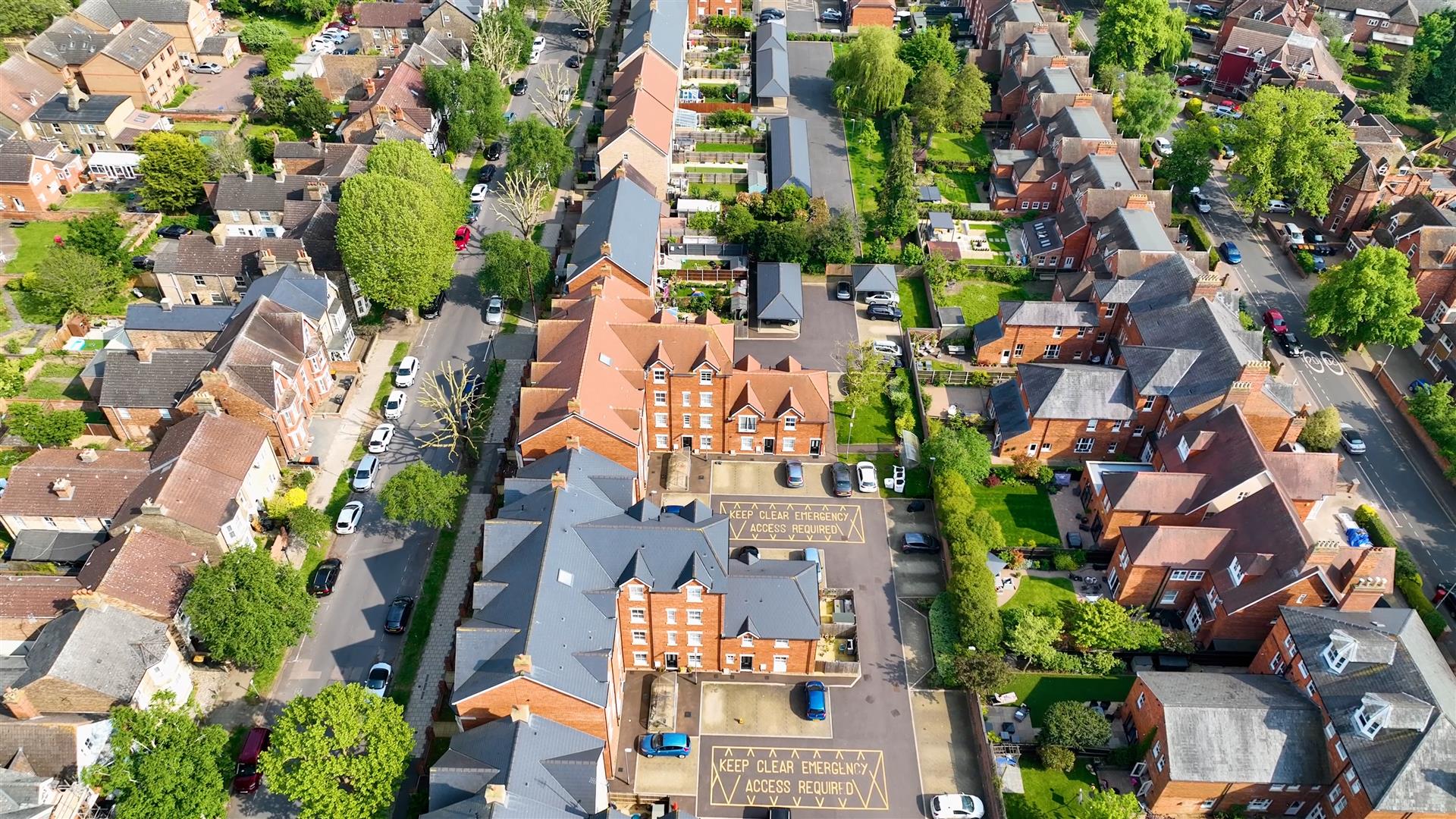 Warwick Avenue, Bedford